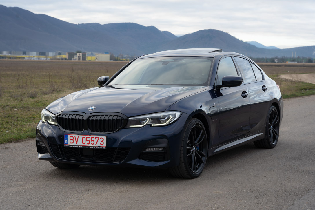 BMW Seria 3 G20 330e M-Sport